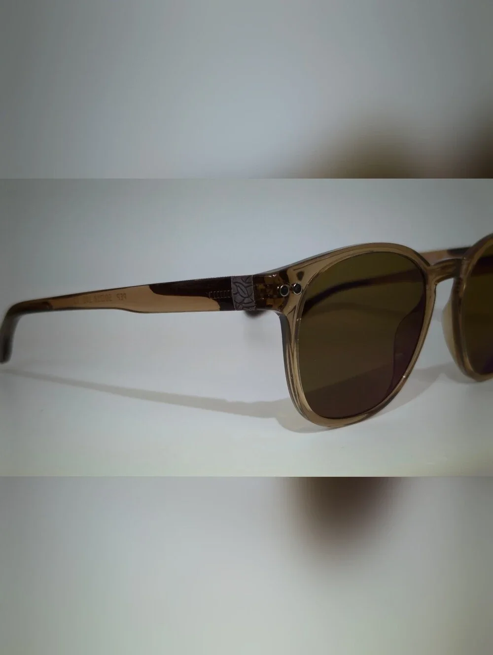 Pep. Round Hybrid Women's Frame. Made To Be Lightweight.